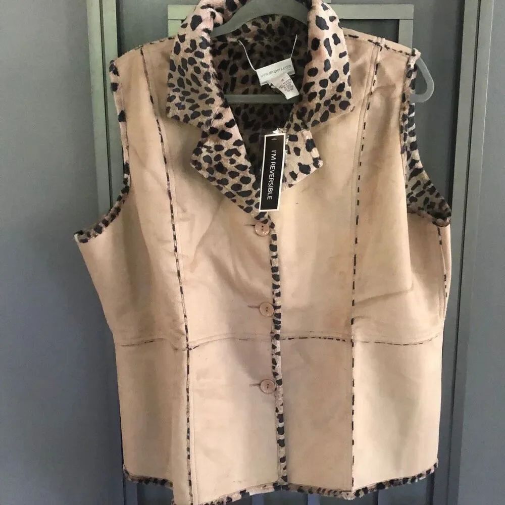 NWT Drapers and Damon's Reversible leopard faux suede vest 1X